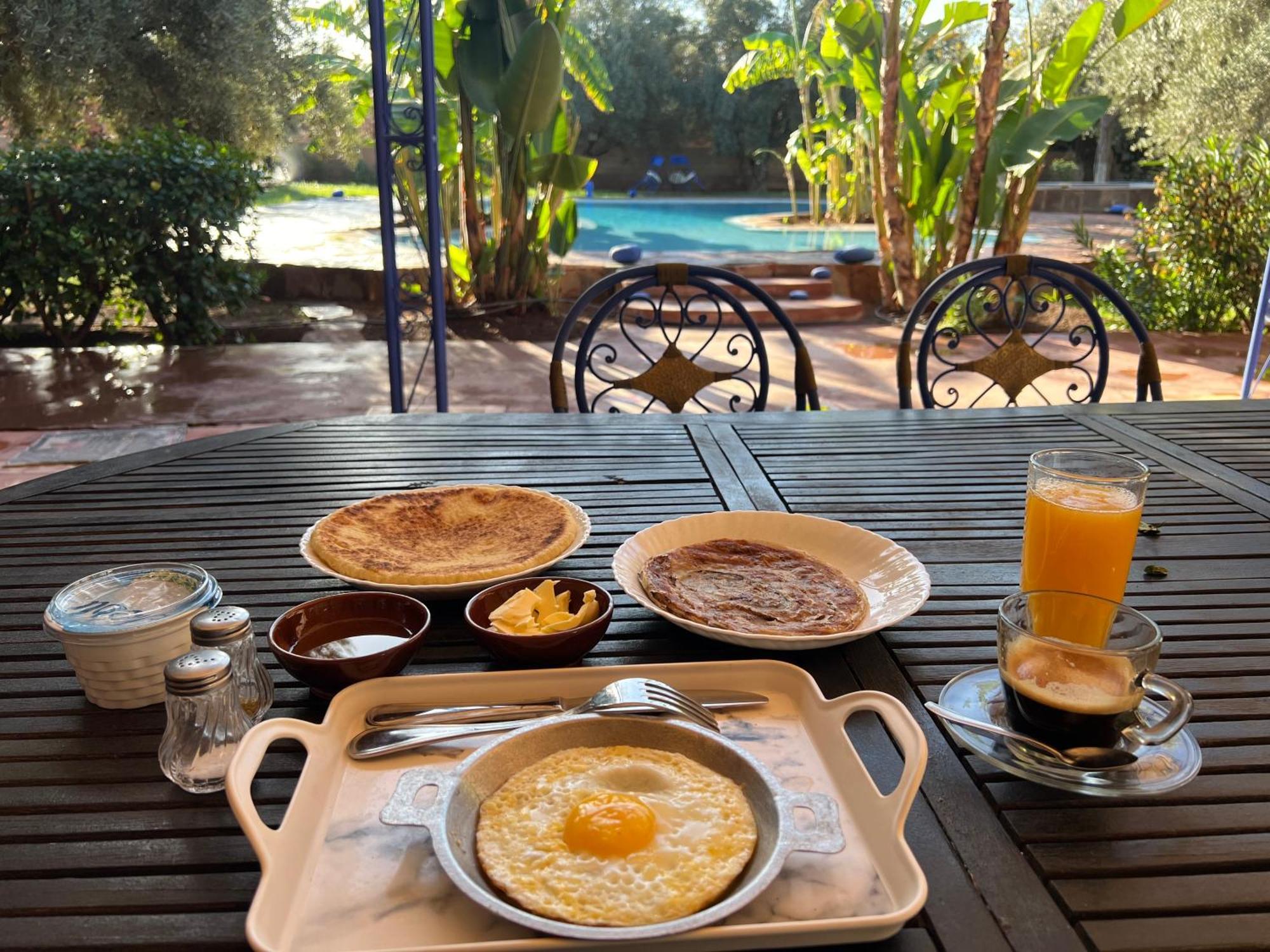 Le Domaine De Carole Marrakech Bed & Breakfast Douar Akkara Exterior photo